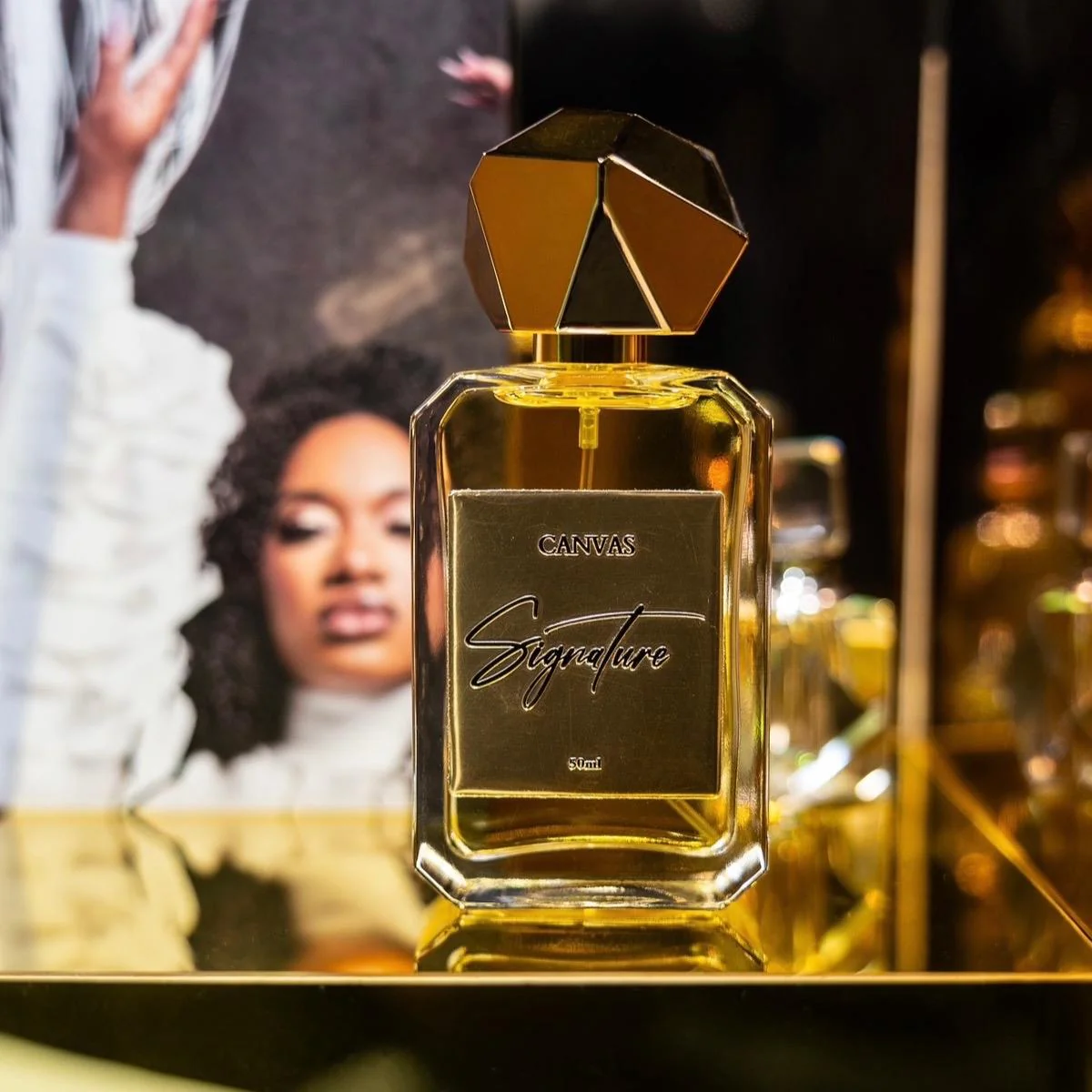 (Exclusive) SIGNATURE EAU DE PARFUM- A PREMIUM EXPERIENCE - Image 6