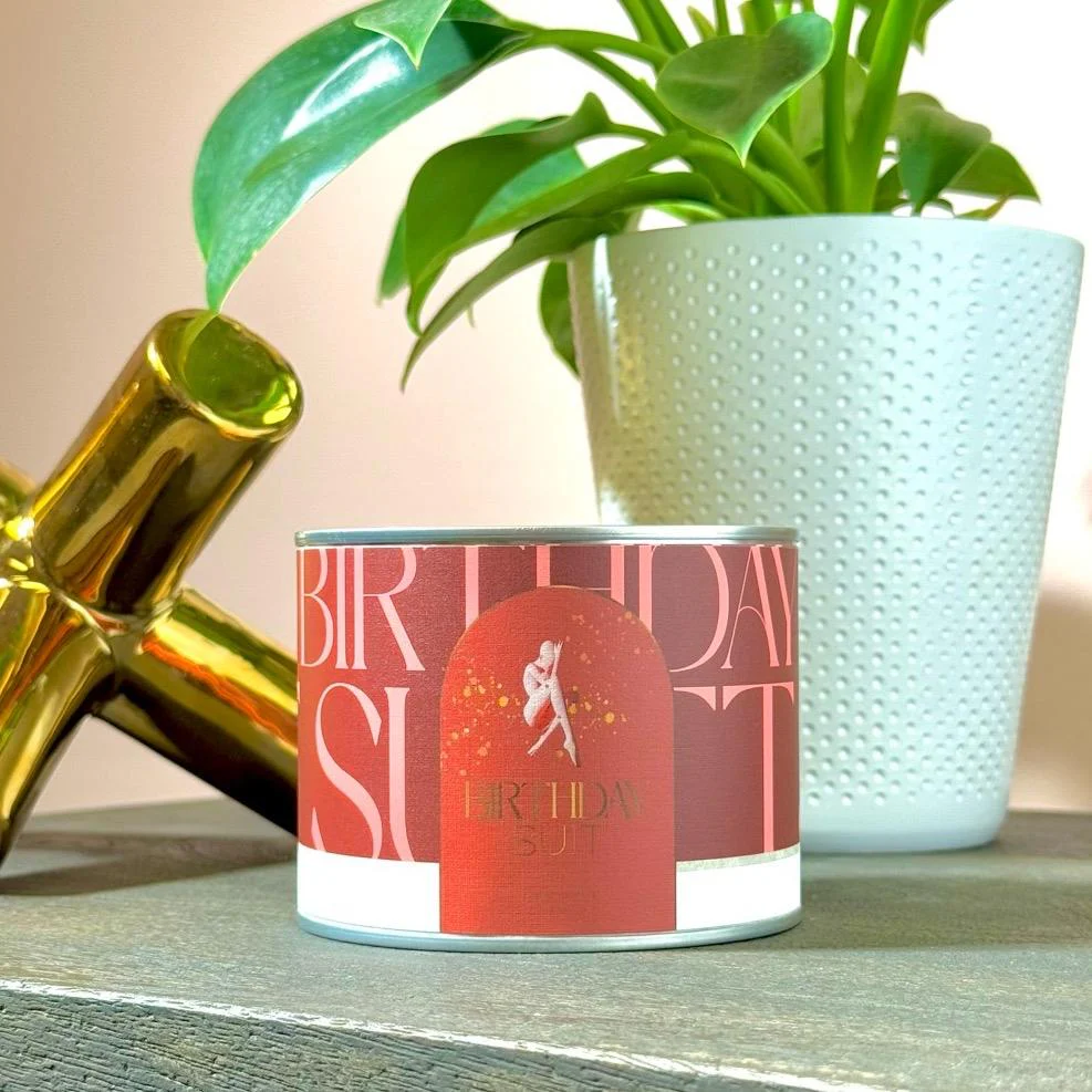 (NEW) CANDLE: BIRTHDAY SUIT